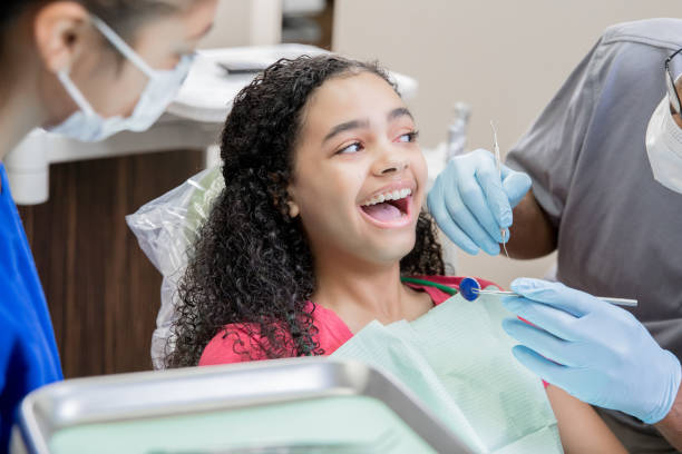 Best Emergency Treatment for Oral Infections in Village Green Green Ridge, PA